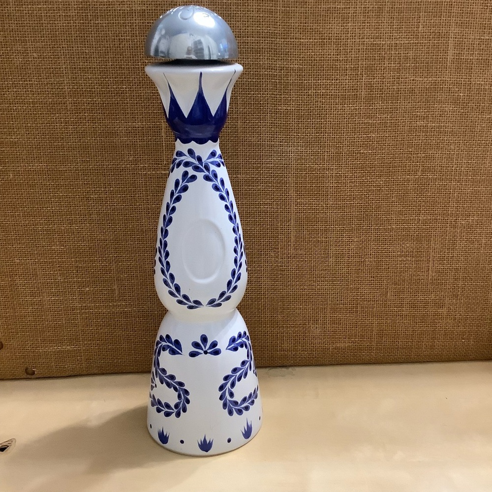 Clase Azul Reposado Empty Tequila Bolttle 750 ml Hand Painted 16”